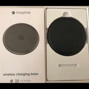 Brand New, Mophie Wireless Charging Pad for Apple